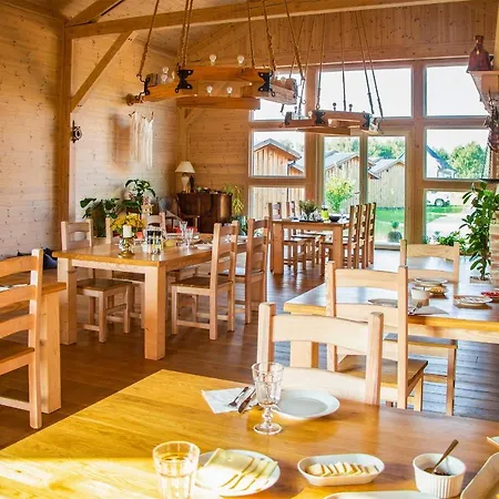 Debowa Osada Bobolin